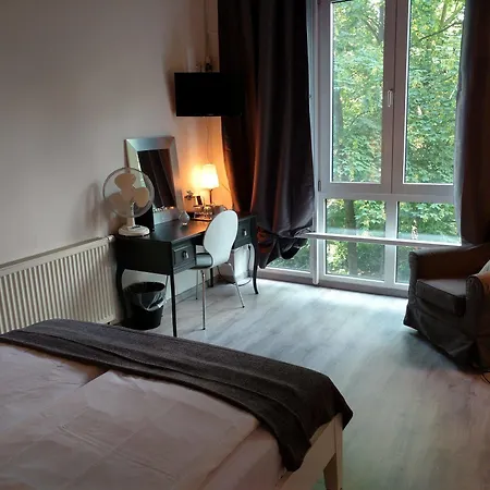 Midi Inn Parkhotel Mitte